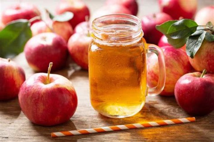 How many pounds are in a gallon of apple juice?